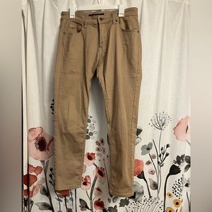 Kakhi pants